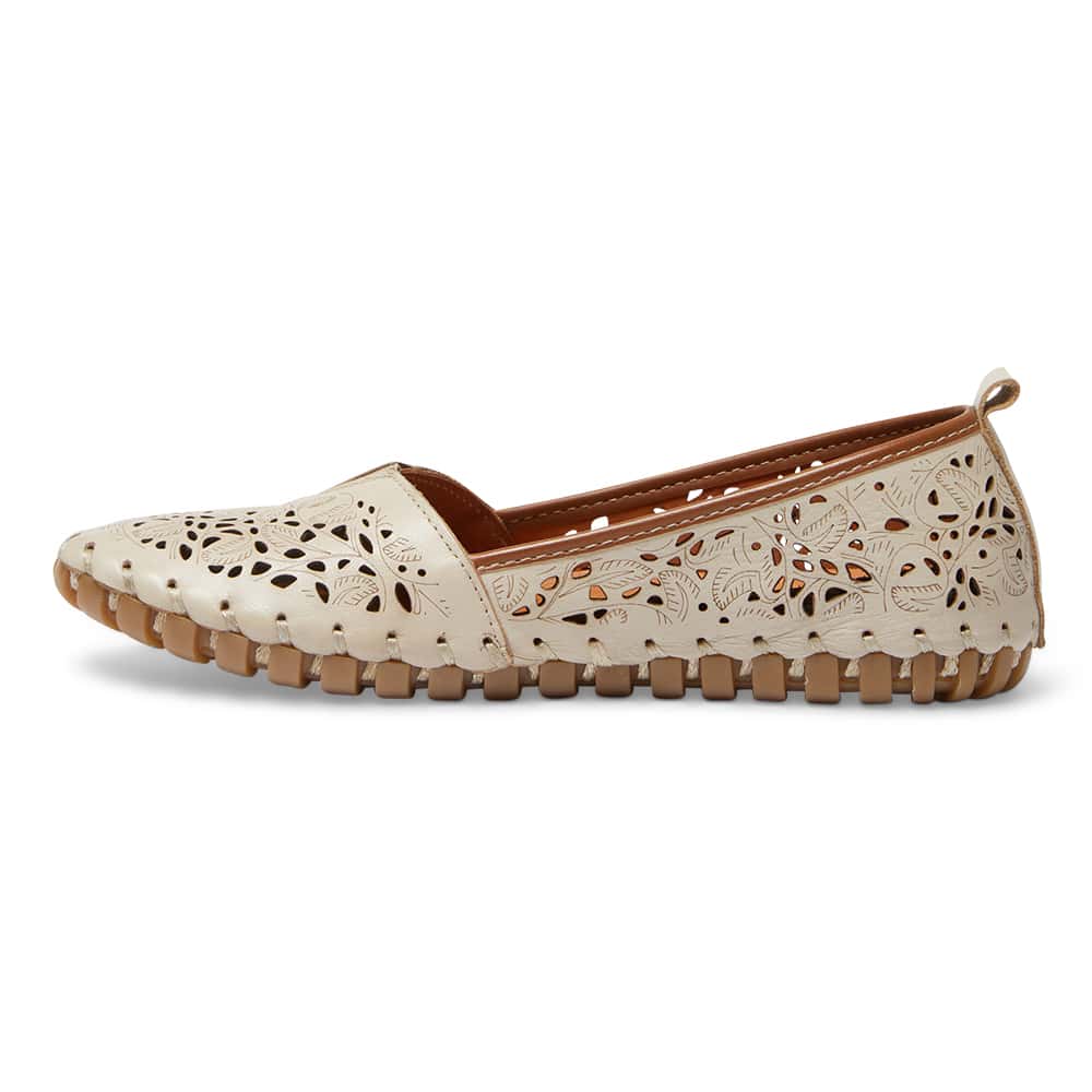 Tilly Flat in Off White Leather