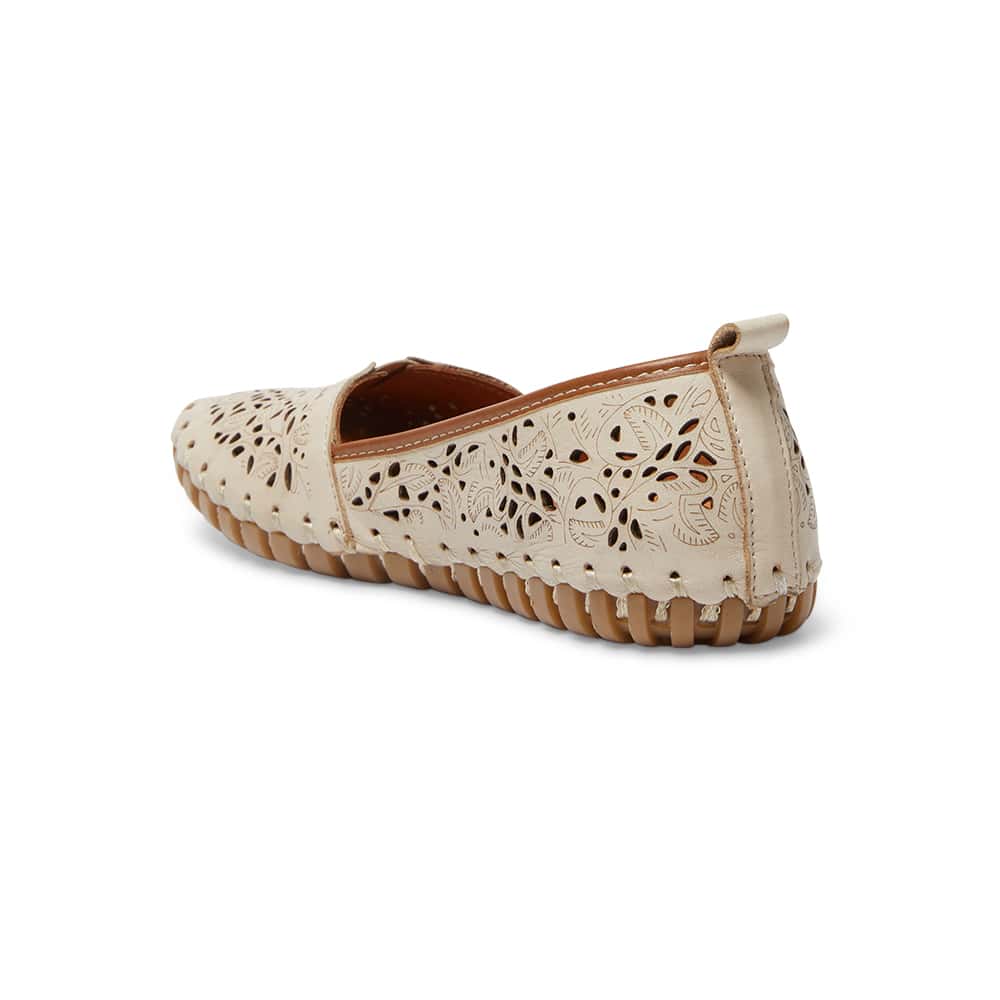 Tilly Flat in Off White Leather