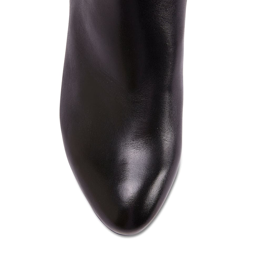 Tokyo Boot in Black Leather