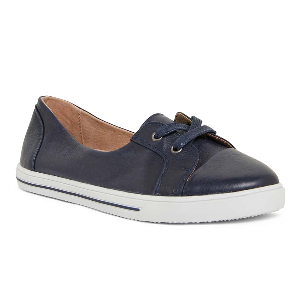 Vectra Sneaker in Navy Leather