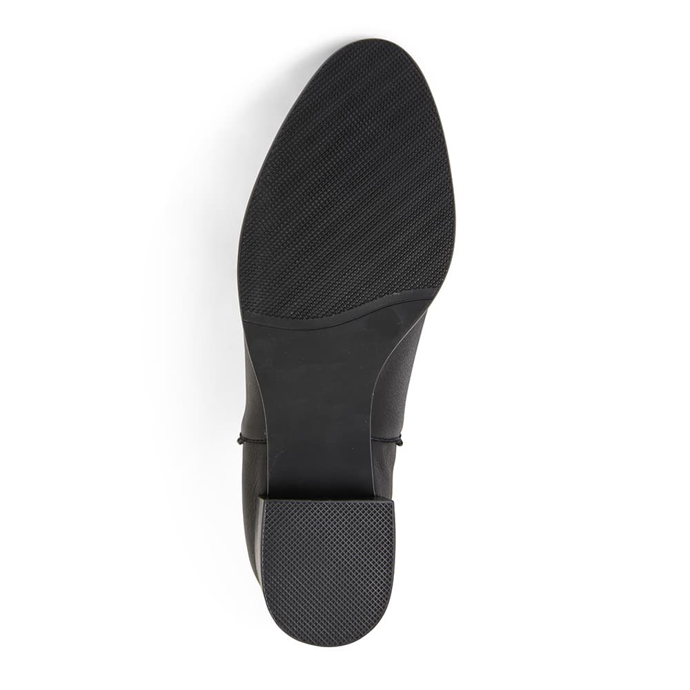 Astor Boot in Black Leather