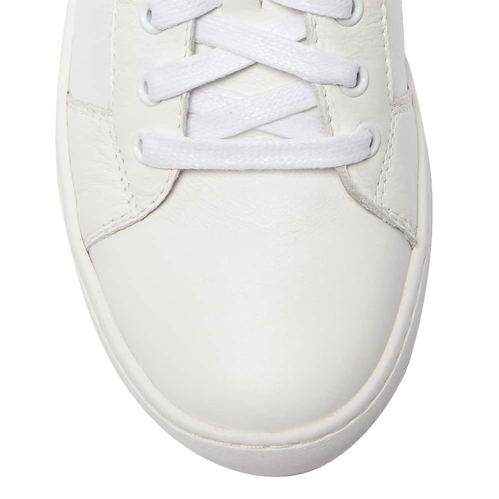 Belem Sneaker in White And Green Leather