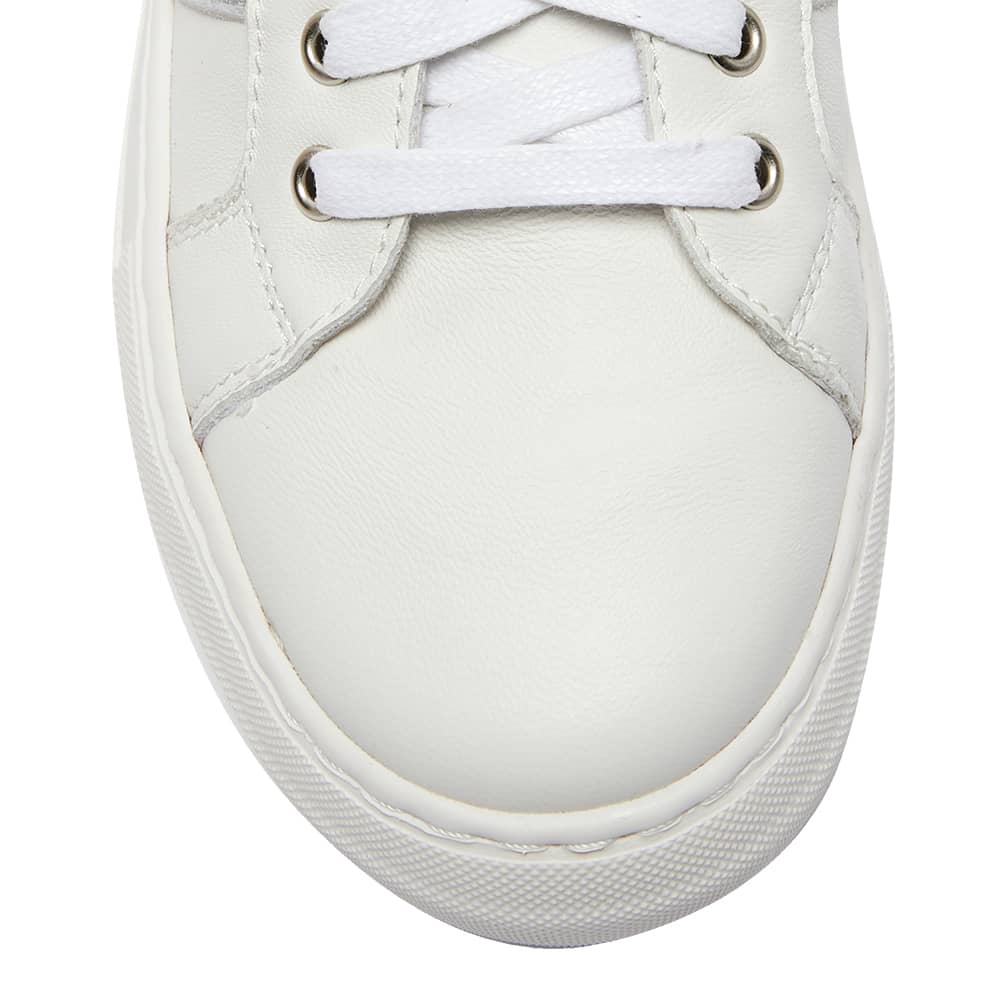 Bellevue Sneaker in White And Silver Leather