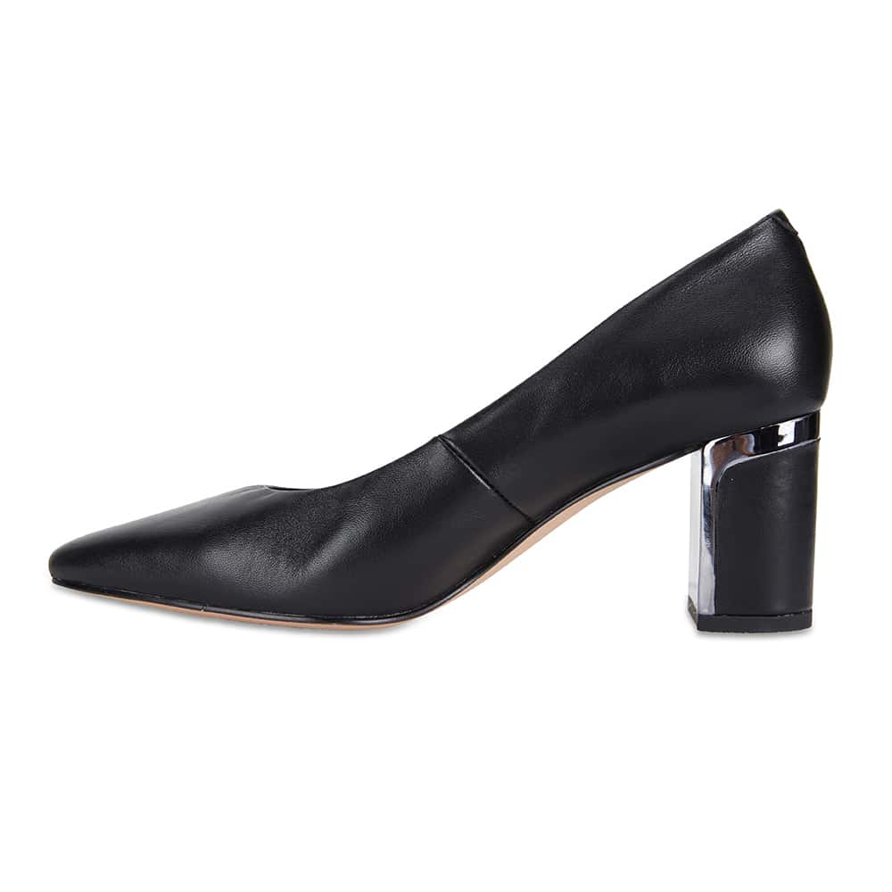 Bonnie Heel in Black Leather