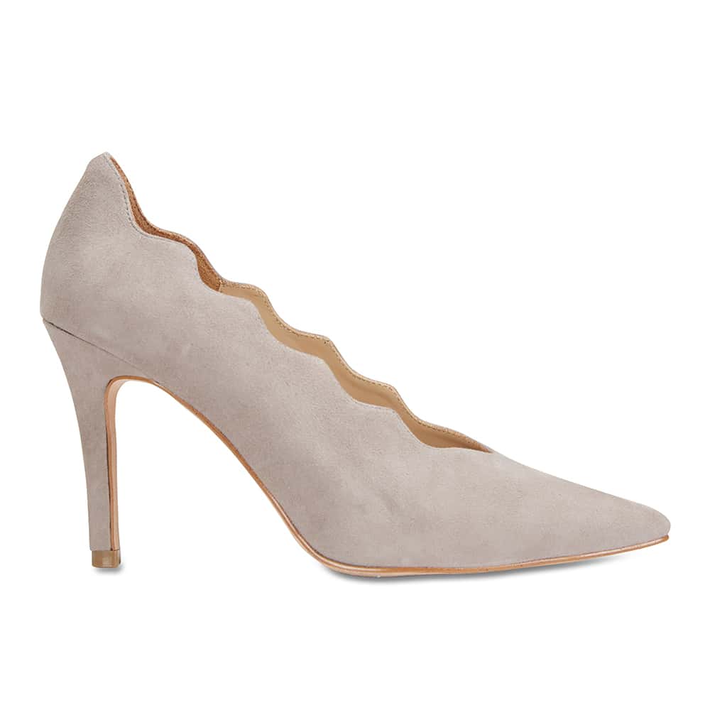 Della Heel in Grey Suede