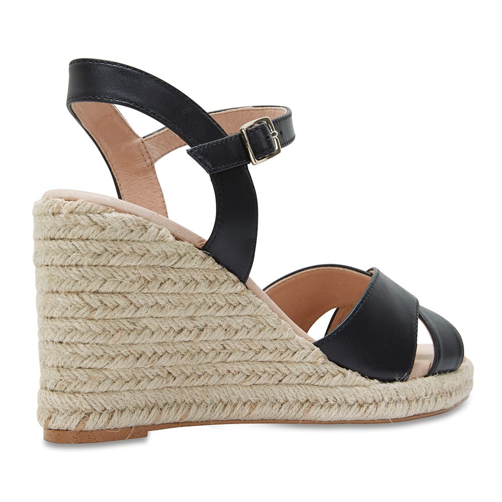 Dynasty Heel in Black Leather