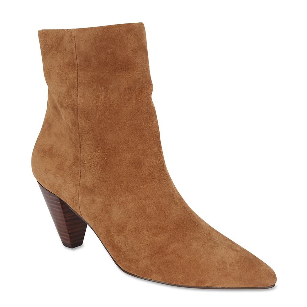 Event Boot in Tan Suede