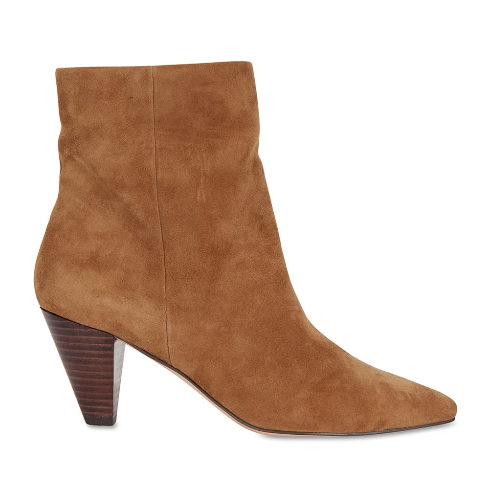 Event Boot in Tan Suede