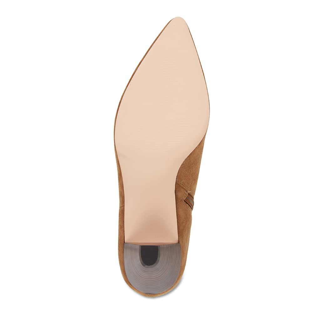 Event Boot in Tan Suede