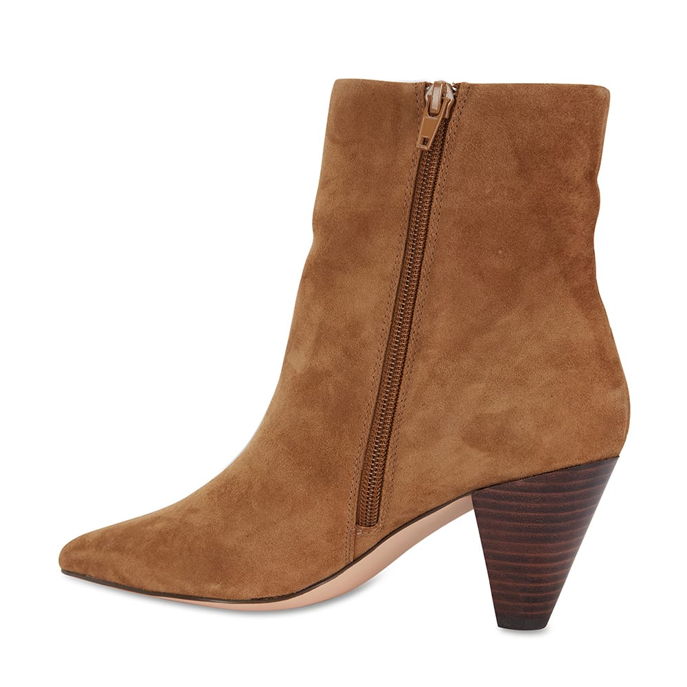 Event Boot in Tan Suede
