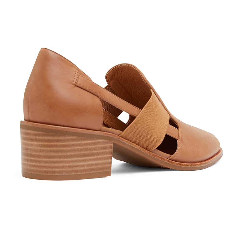 Expose Loafer in Tan Leather