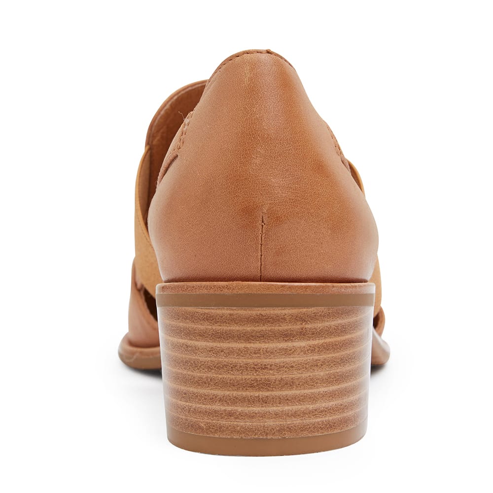 Expose Loafer in Tan Leather