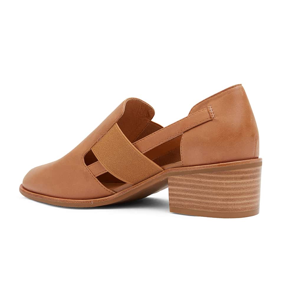 Expose Loafer in Tan Leather