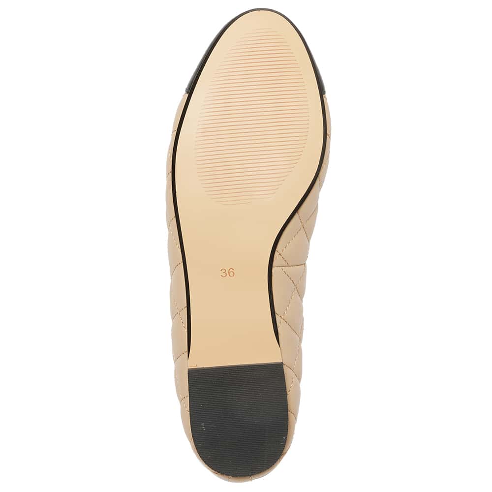 Fifi Flat in Black And Camel Leather