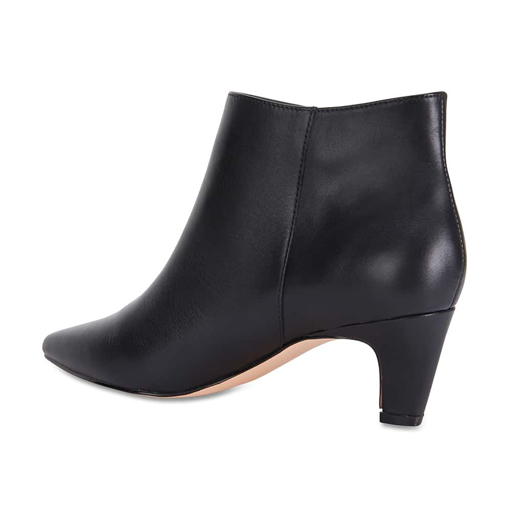 Focus Boot in Black Leather