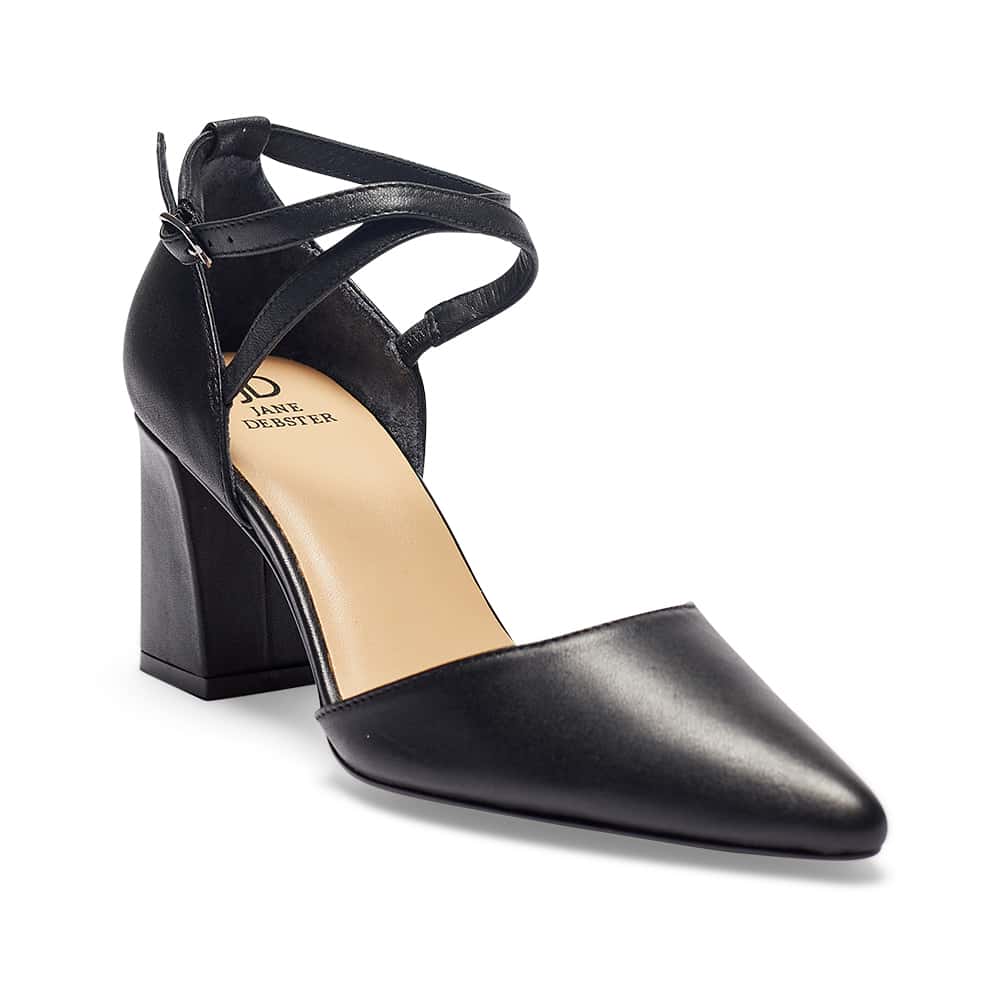 Gwyneth Heel in Black Leather