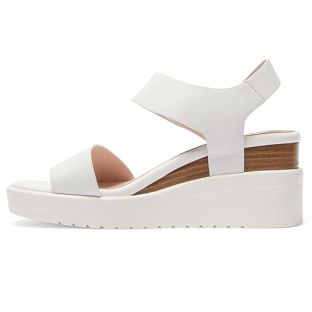 Iris Wedge in White Leather