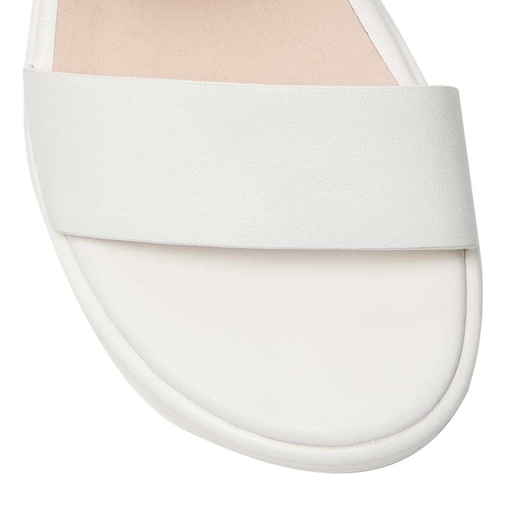 Iris Wedge in White Leather