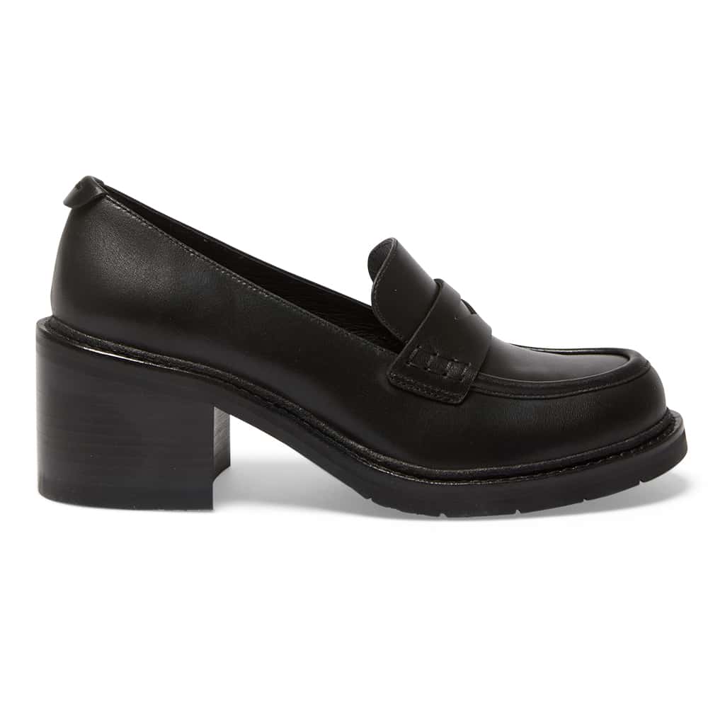 Japan Loafer in Black Leather