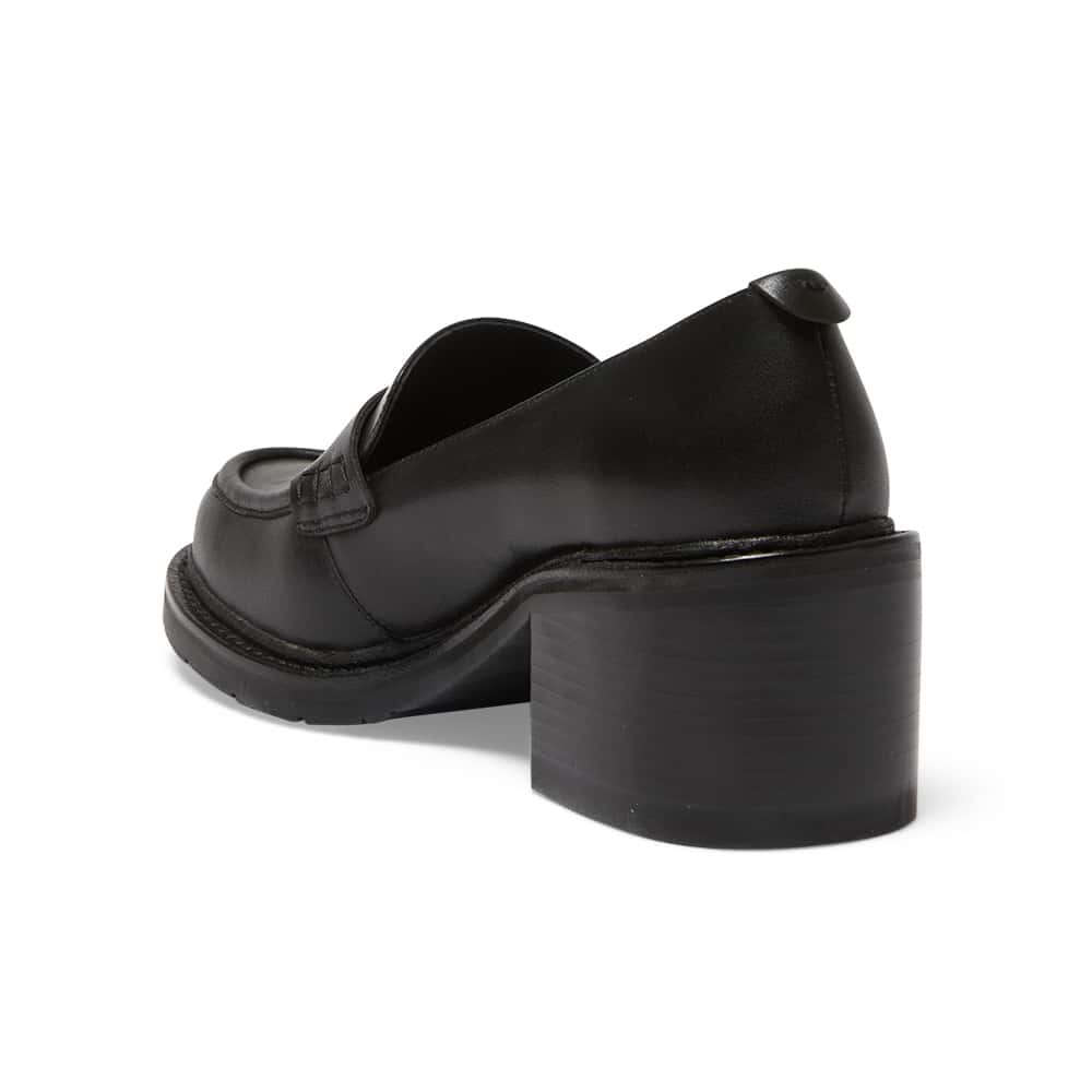 Japan Loafer in Black Leather