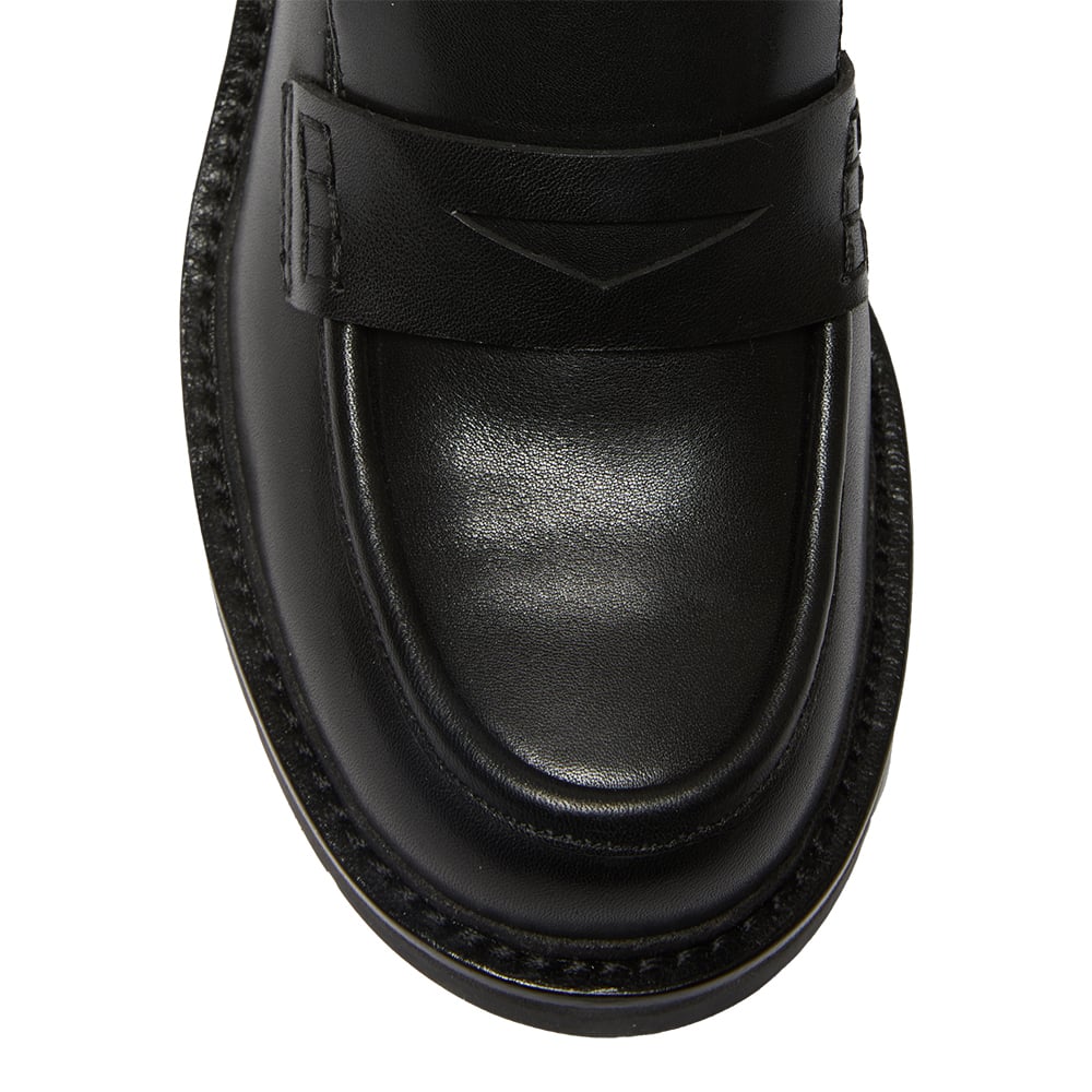 Japan Loafer in Black Leather