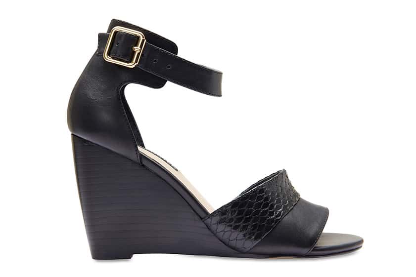 Joanna Heel in Black Leather