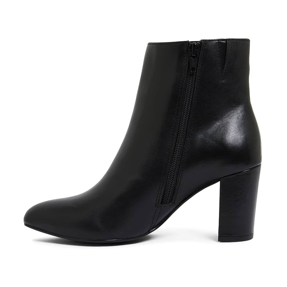 Kylie Boot in Black Leather