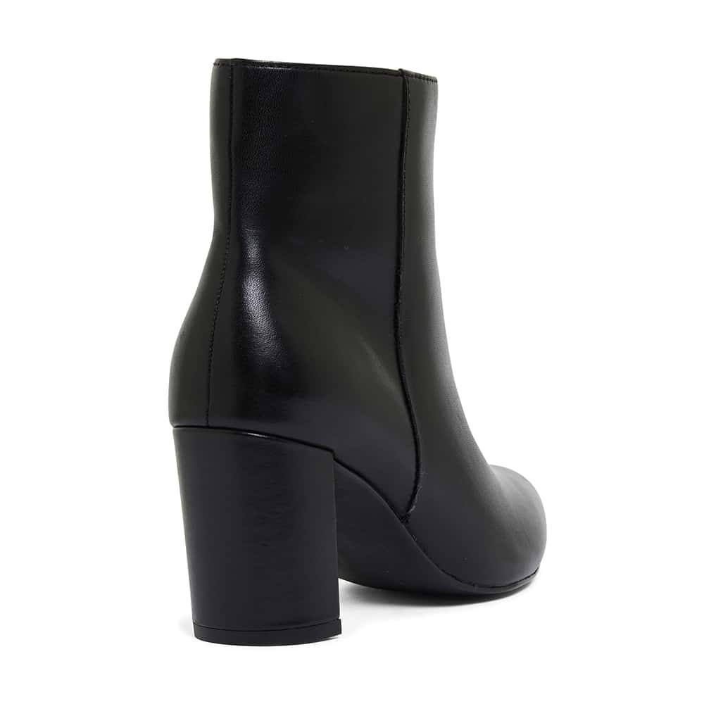 Kylie Boot in Black Leather