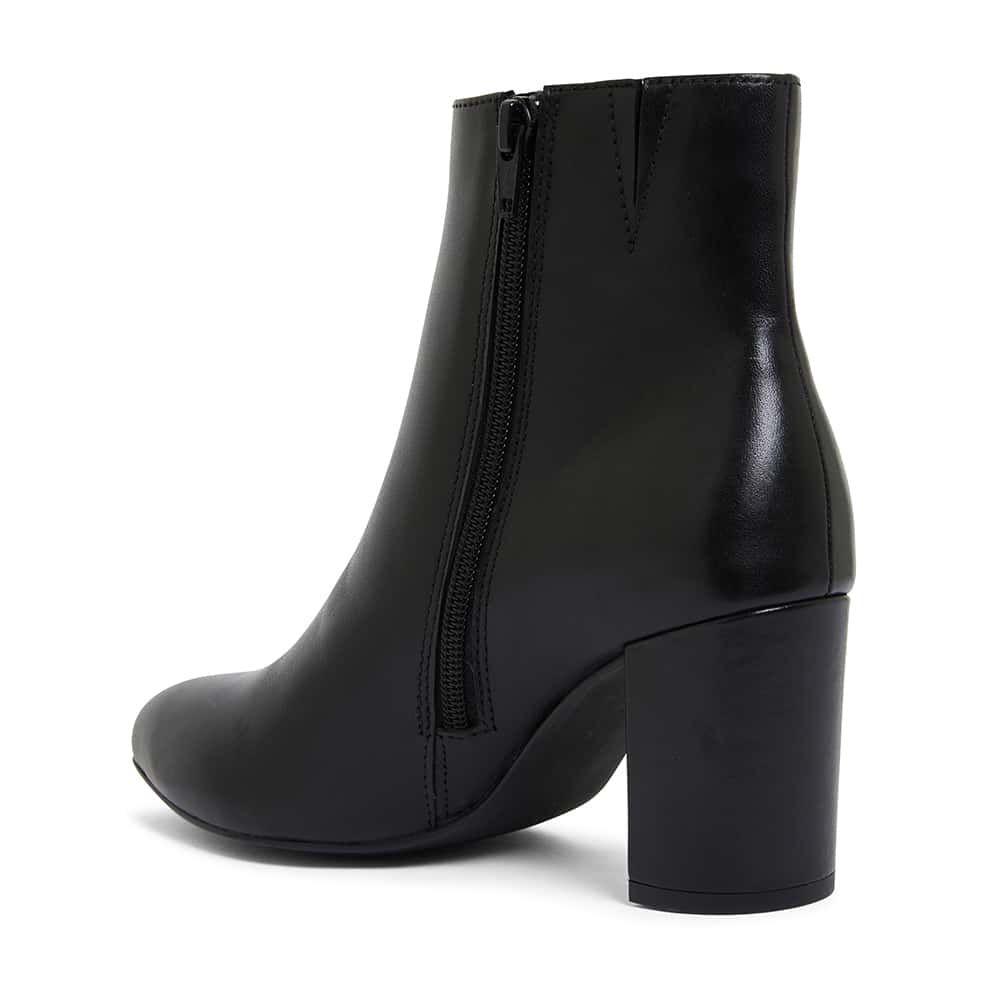 Kylie Boot in Black Leather