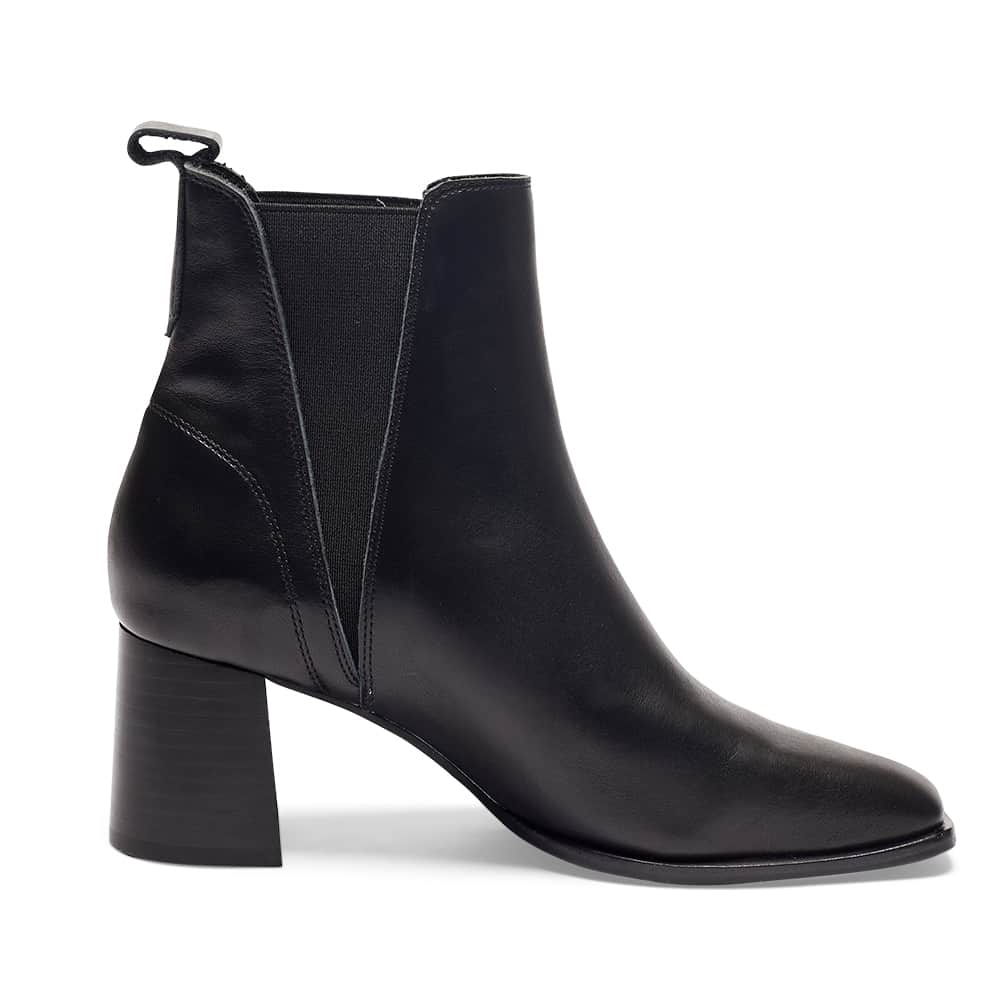 Lachlan Boot in Black Leather