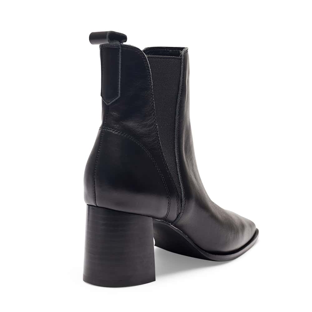 Lachlan Boot in Black Leather