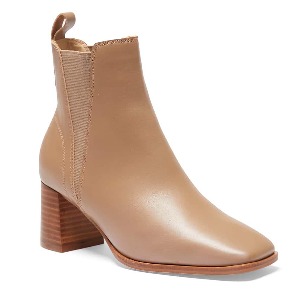 Lachlan Boot in Taupe Leather