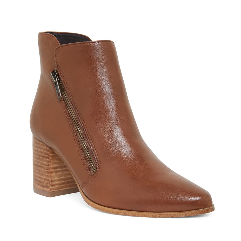 Magic Boot in Mid Brown Leather