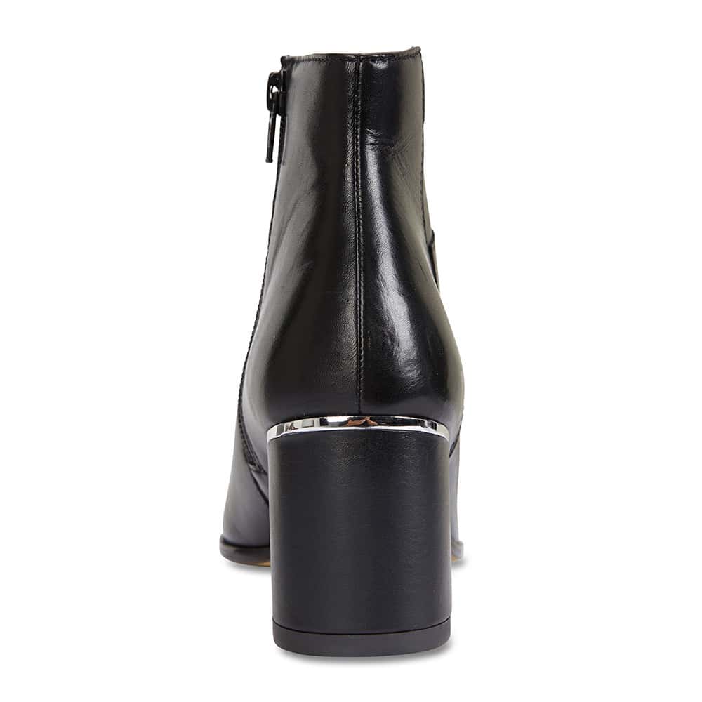 Mirage Boot in Black Hi Shine Leather