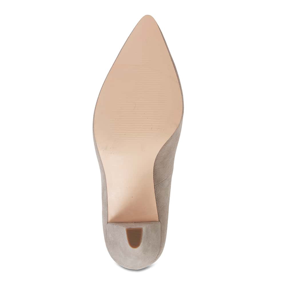 Nancy Heel in Grey Suede