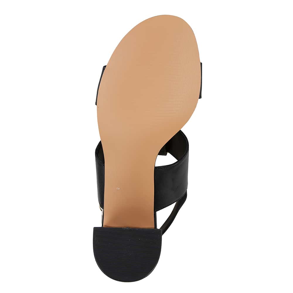 Obsess Heel in Black Leather
