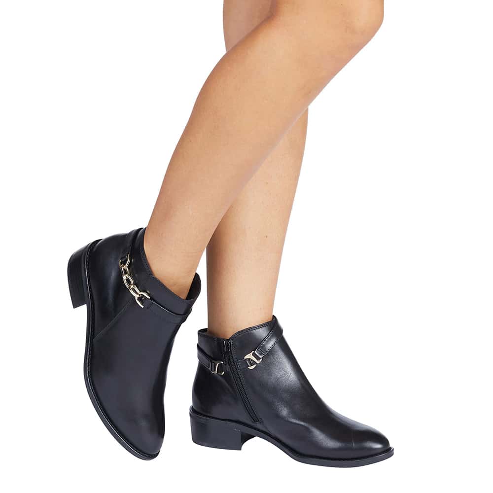 Parker Boot in Black Leather