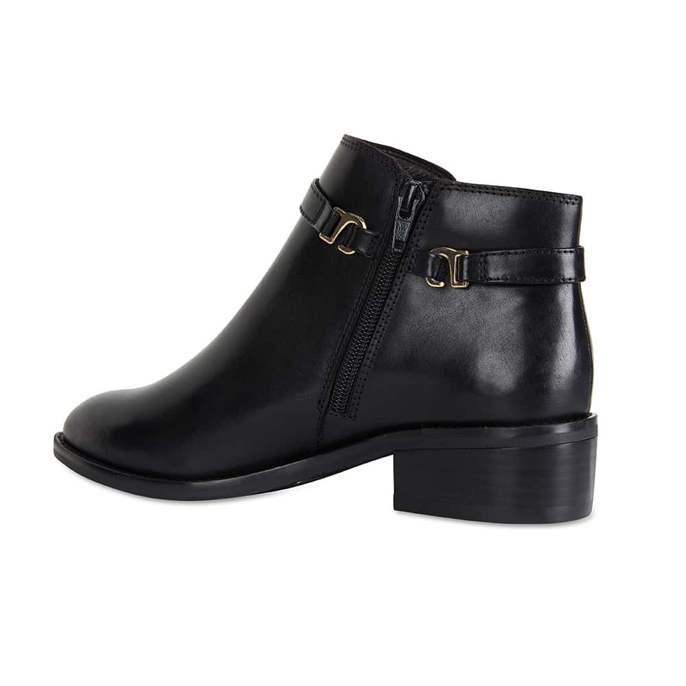 Parker Boot in Black Leather