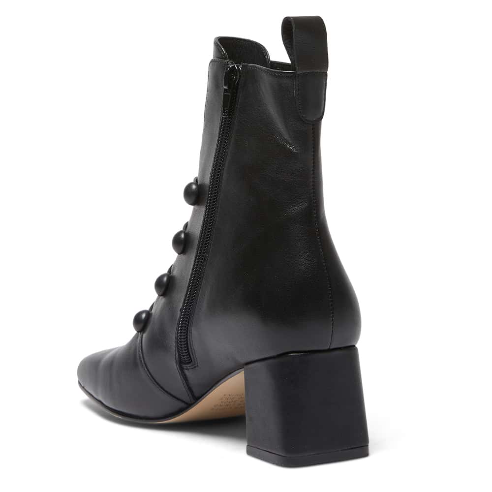 Penelope Boot in Black Leather