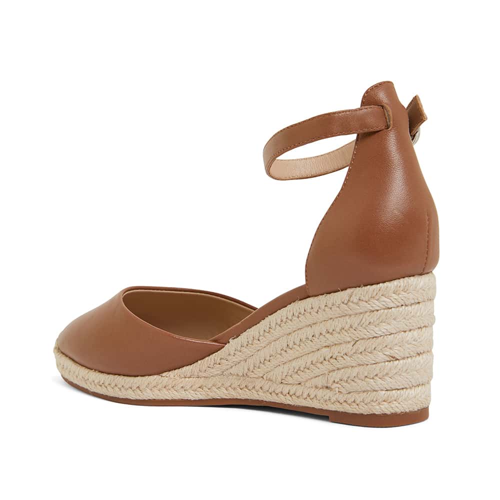 Peru Wedge in Tan Leather