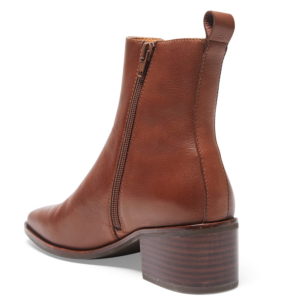 Radford Boot in Brown Leather