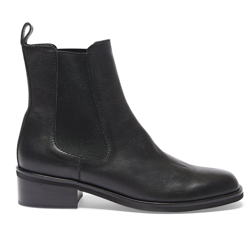 Sarah Rafferty Leather Boot Rafferty Boot in Black Leather | Jane Debster | Shoe HQ