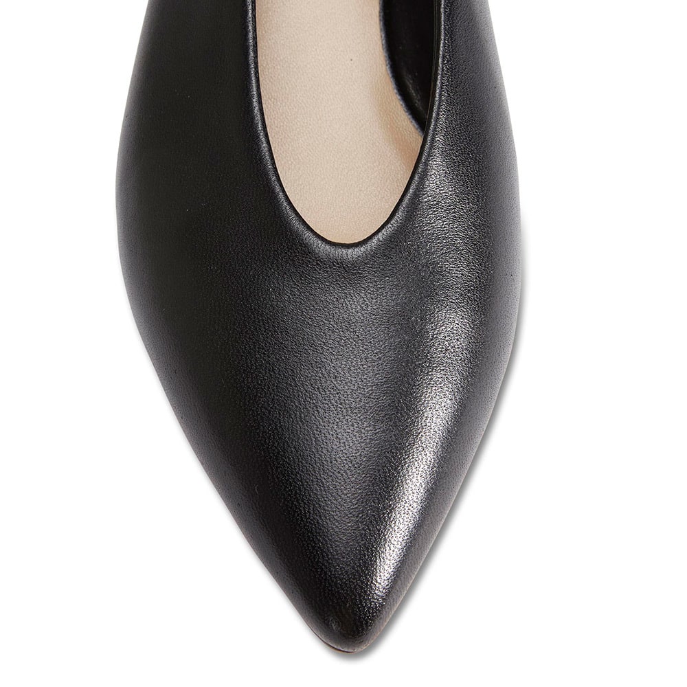Retro Heel in Black Leather