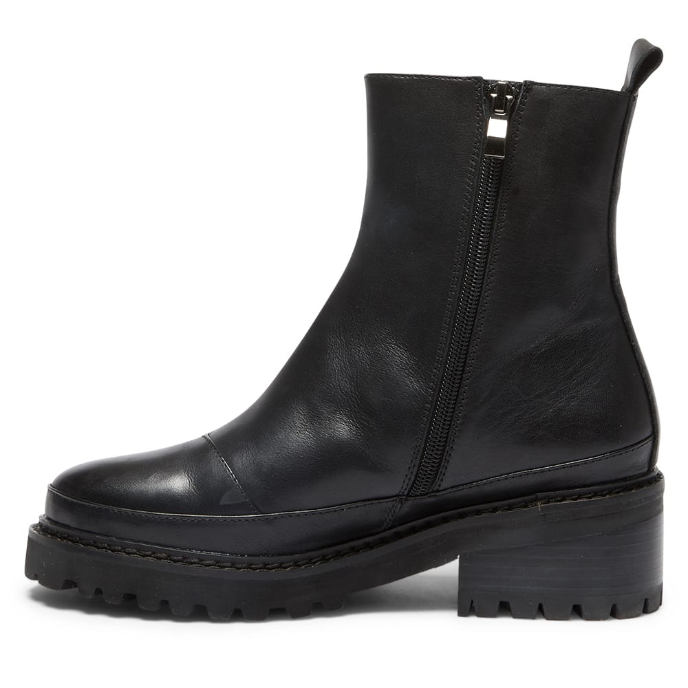Tamara Boot in Black Leather