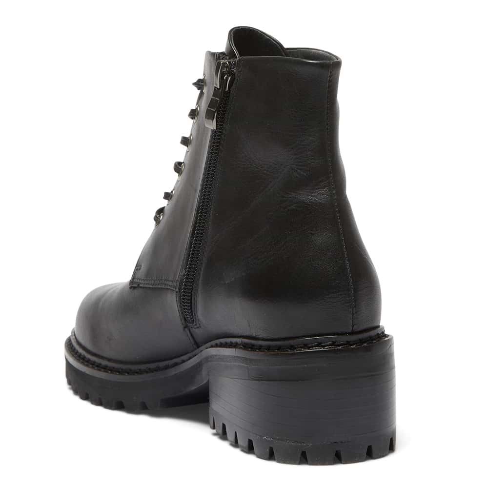 Tasman Boot in Black Leather