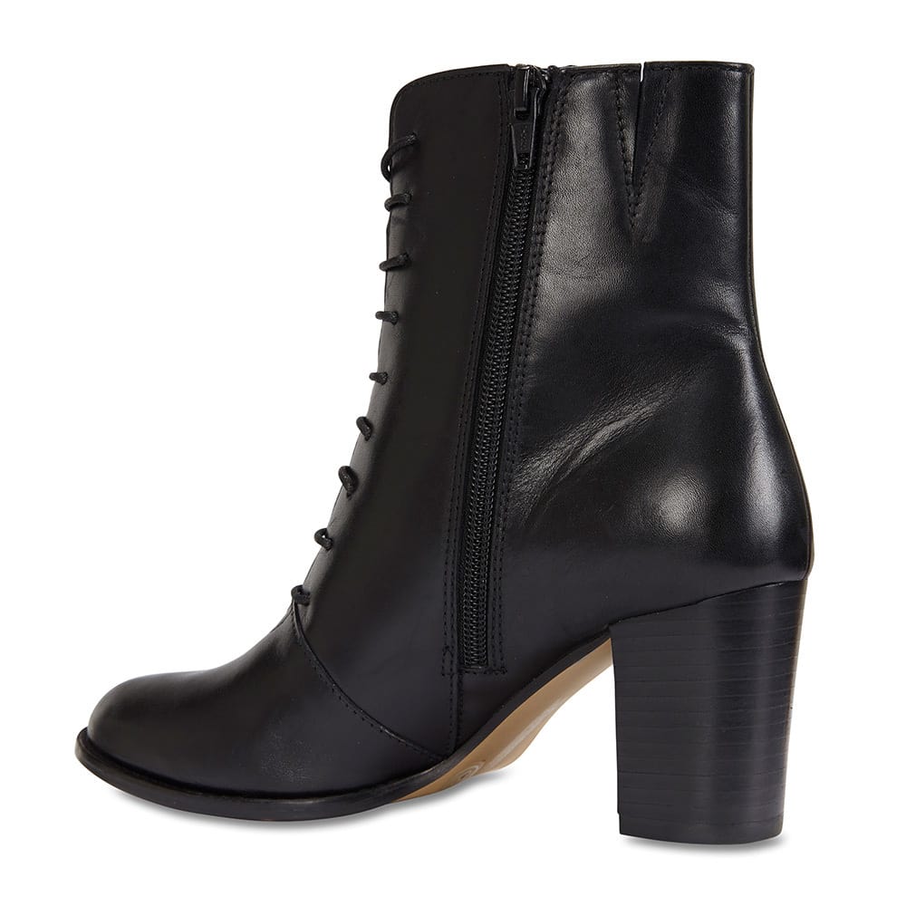 Tudor Boot in Black Leather