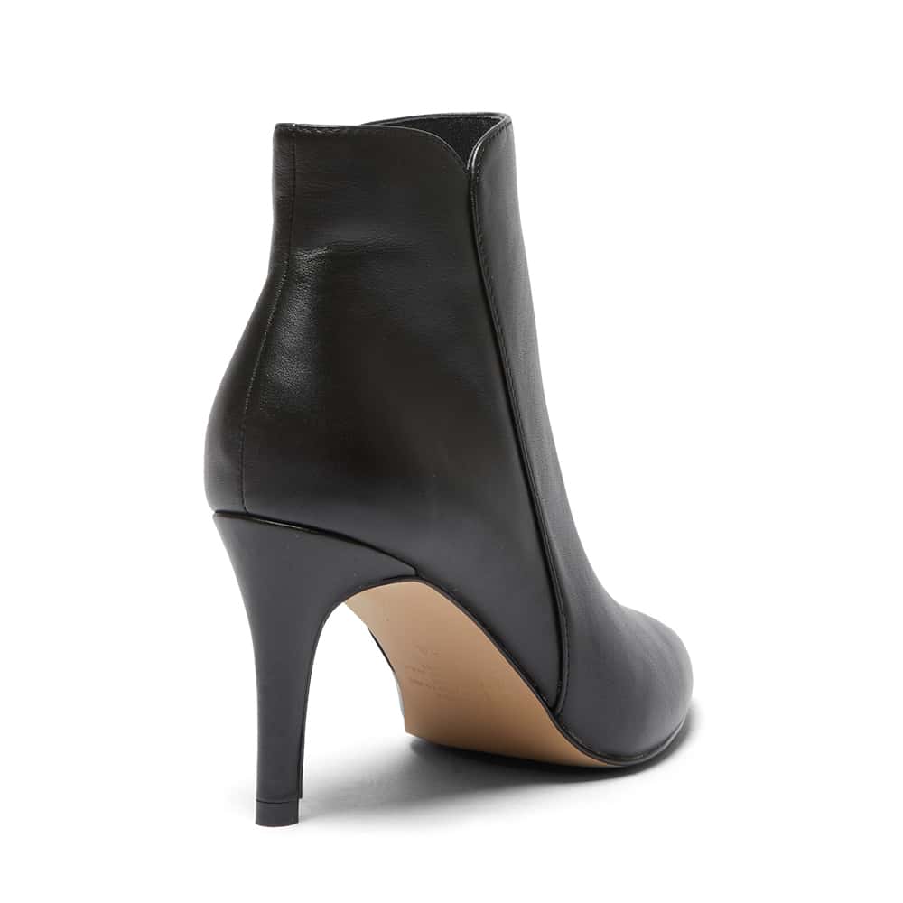 Ursula Boot in Black Leather