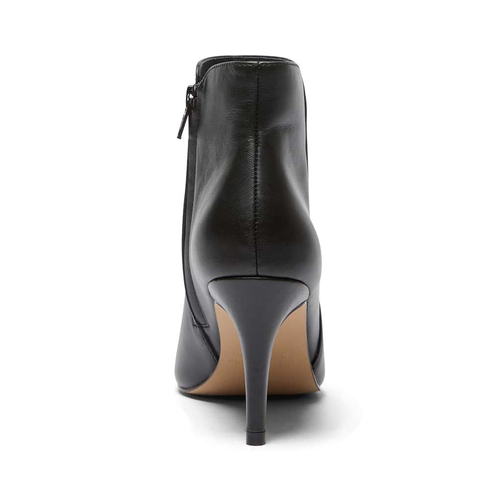 Ursula Boot in Black Leather