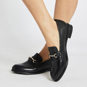 Jane Debster Wallis Loafer in Black Hi Shine Leather