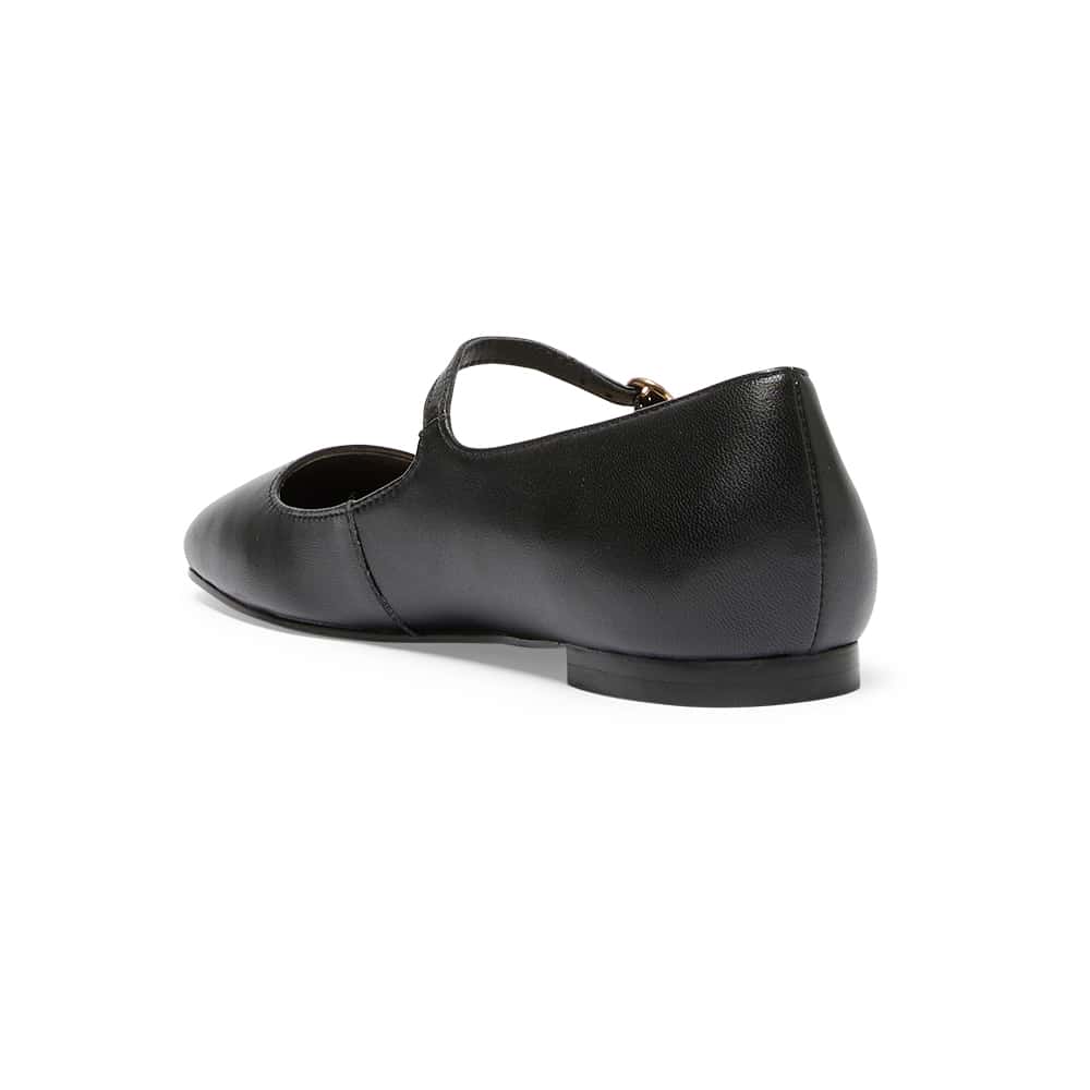 Tottie Flat in Black Leather